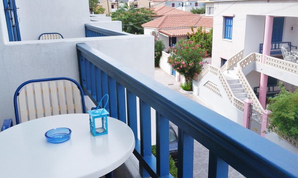 Ostria Eressos Rooms สกาลา เอเรโซ ภายนอก รูปภาพ