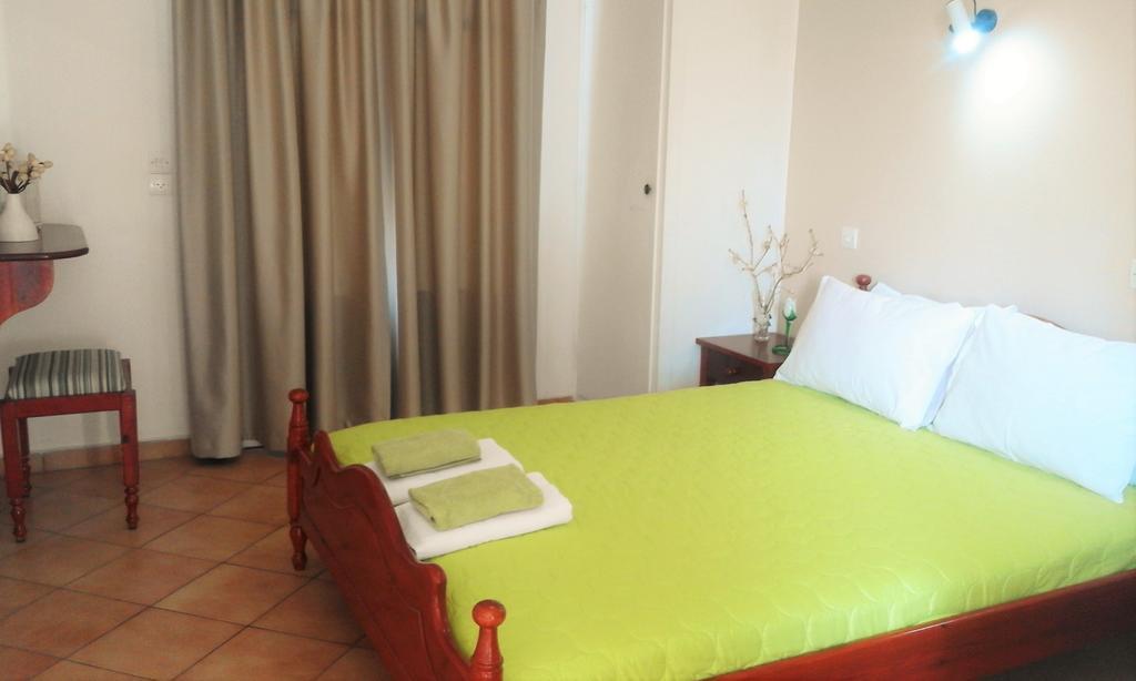 Ostria Eressos Rooms สกาลา เอเรโซ ภายนอก รูปภาพ